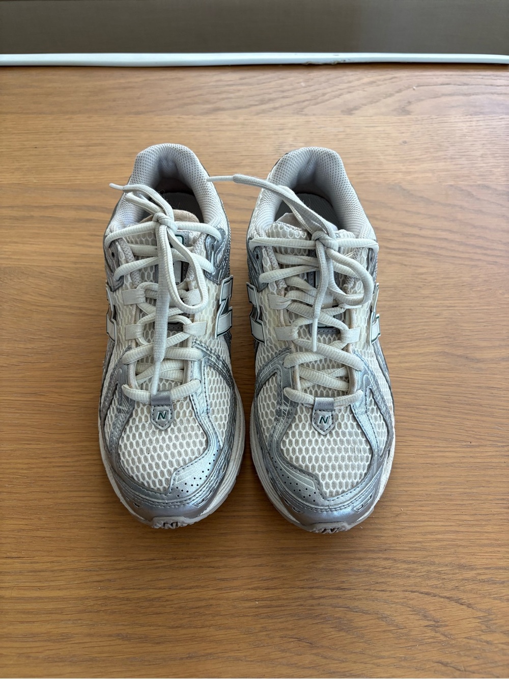 New Balance Women's White and Gray Athletic Sneakers